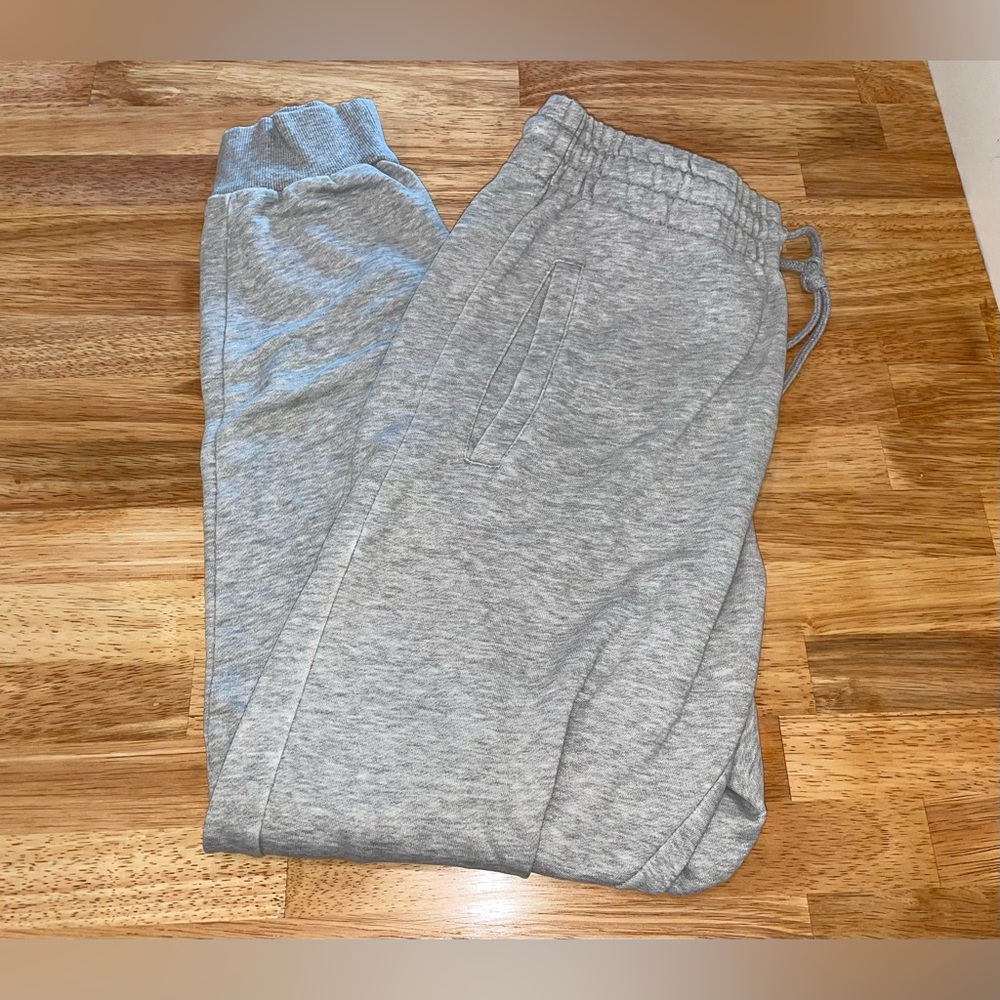 Divided H&M jogger style sweatpants
